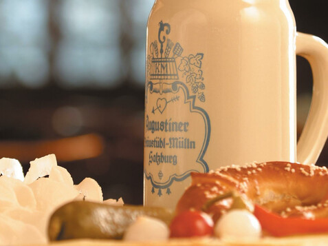 Jause mit Augustinerbier | © marketing concepts / shooting-star