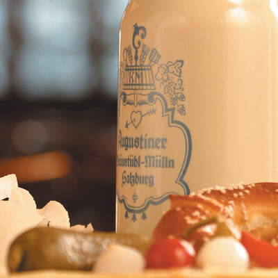 Jause mit Augustinerbier | © marketing concepts / shooting-star