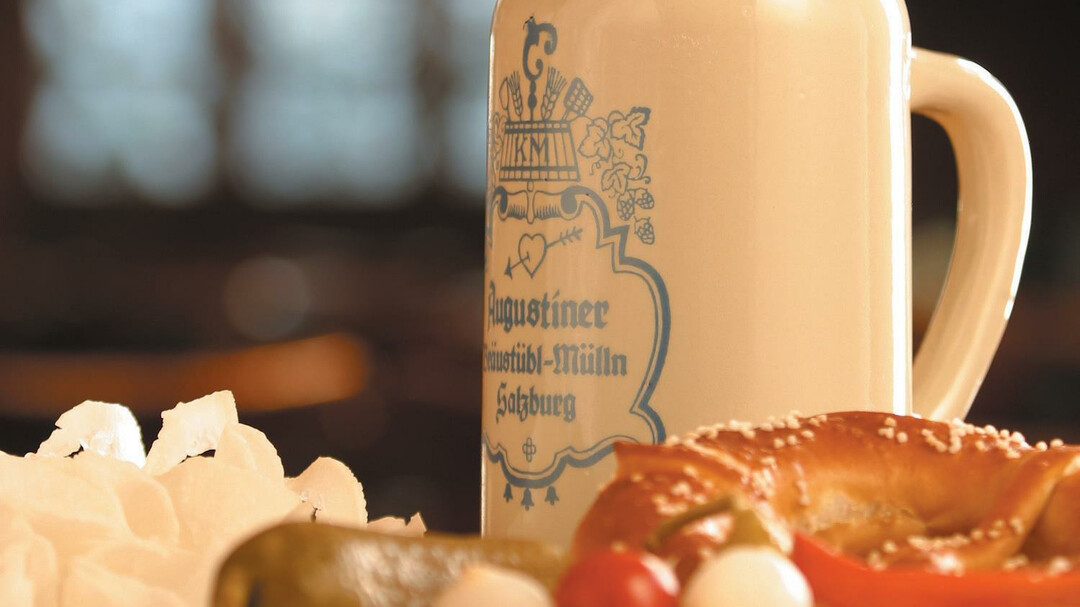 Jause mit Augustinerbier | © marketing concepts / shooting-star