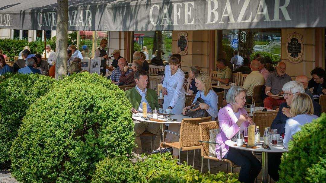 Terrasse vom Cafe Bazar | © Tourismus Salzburg GmbH, Breitegger G.