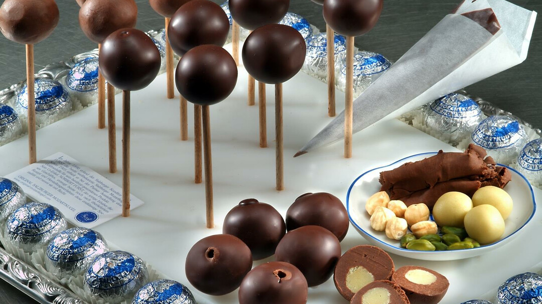 Herstellung Mozartkugeln | © Café-Konditorei-Fürst