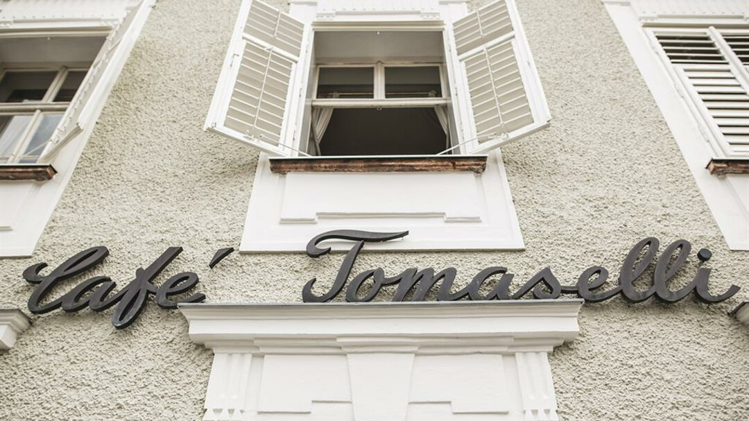 Fassade Schriftzug | © Cafe Tomaselli