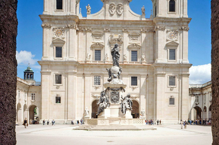 Salzburg Cathedral & Marian Statue | © Tourismus Salzburg