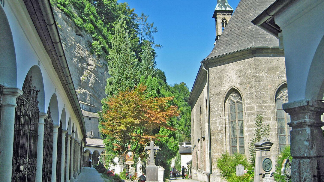 Chapel & graves at the cemetery | © Tourismus Salzburg / S. Siller
