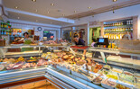 Theke - Feinkost Stocker | © Tourismus Salzburg GmbH / G. Breitegger
