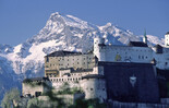 Fortress with snowy mountains | © Tourismus Salzburg
