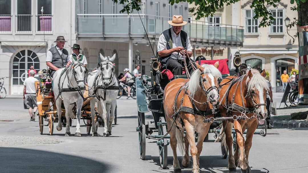 Fiaker carriages in Salzburg | © Anibal Trejo