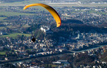 Paragleiten über der Stadt | © Wolfgang Wimmer, Fly Tandem