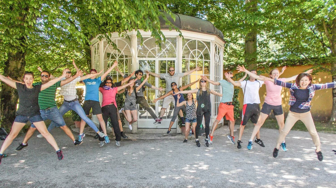 tour stop at the famous pavillon from SoM | © Fräulein Maria´s Bicycle Tours