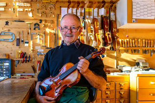 Geigenbauer Svatek | © Tourismus Salzburg GmbH / G. Breitegger