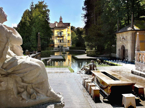 View from the Roman theatre at the Hellbrunn castle | © Schlossverwaltung Hellbrunn