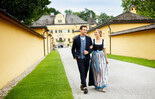 couple at Hellbrunn Palace | © Tourismus Salzburg 