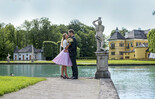 Hochzeitspaar im Schlosspark Hellbrunn | © Schlossverwaltung Hellbrunn / scheinast.com