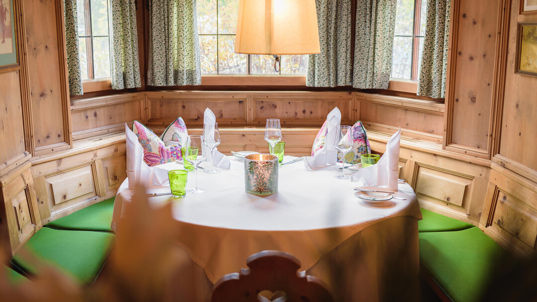 gedeckter Tisch in der Zirbenstube | © Hotel Gasthof Brandstätter