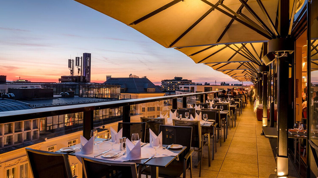 IMLAUER Sky Bar & Restaurant am Abend | © IMLAUER Sky Bar & Restaurant