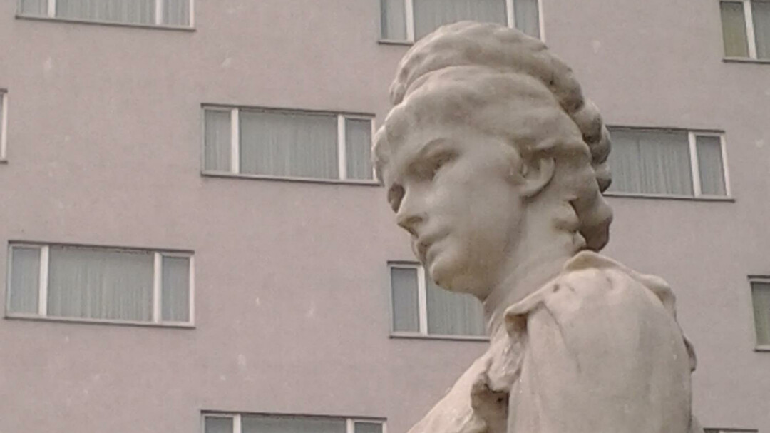 Kaiserin Elisabeth Statue | © Wikipedia / Eweht