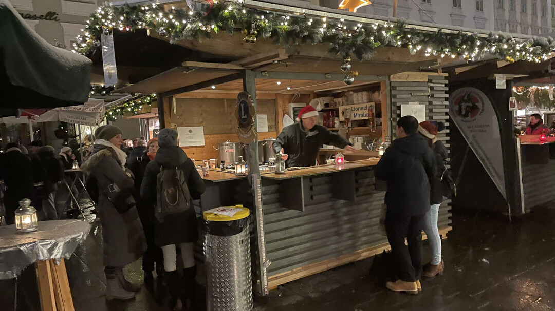 Karitativer Advventmarkt am Alten Markt | © Lions Club