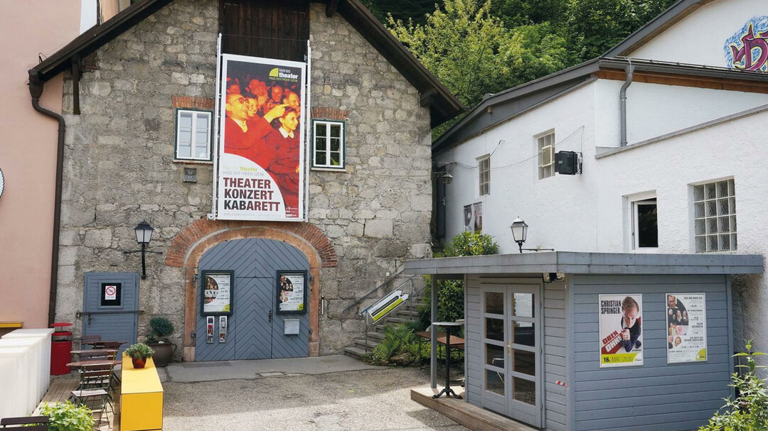 small theater exterior view | © Kleines Theater