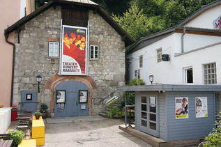 small theater exterior view | © Kleines Theater