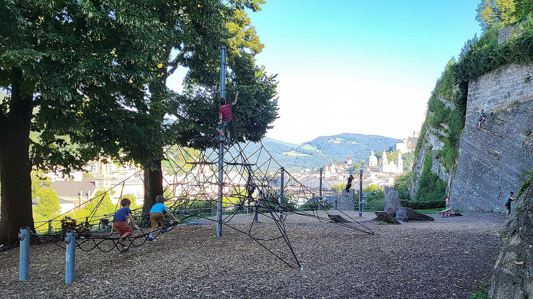 Spielplatz auf der Müllner Schanze | © Tourismus Salzburg GmbH / K. Brugger