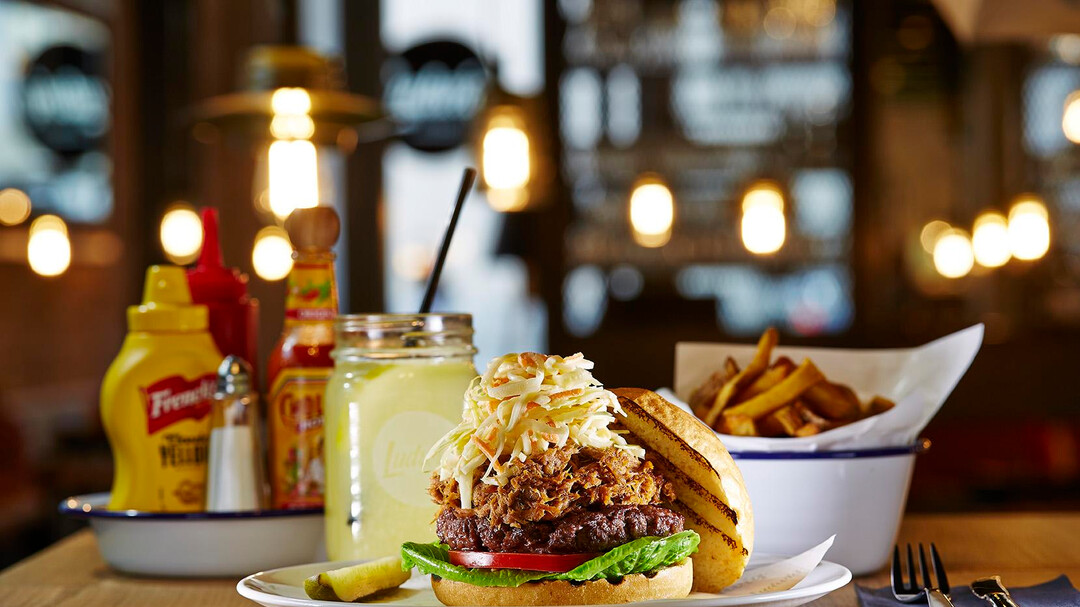 Burger und Handmade Fries | © Ludwig Gastronomie GmbH