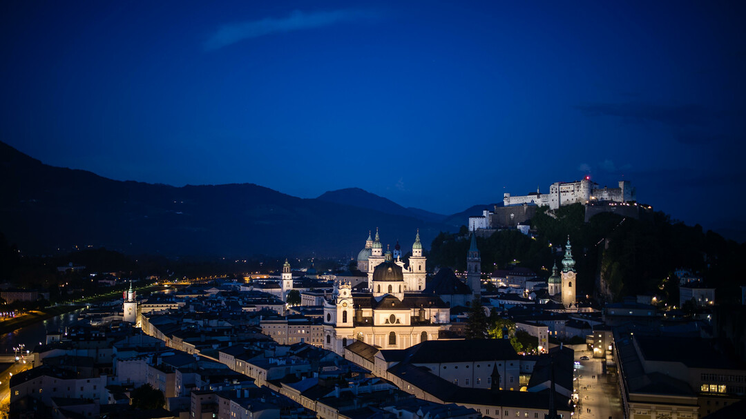 Aussicht bei Nacht | © Restaurant M32
