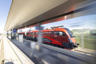 ÖBB Zug im Bahnhof | © ÖBB - Harald Eisenberger