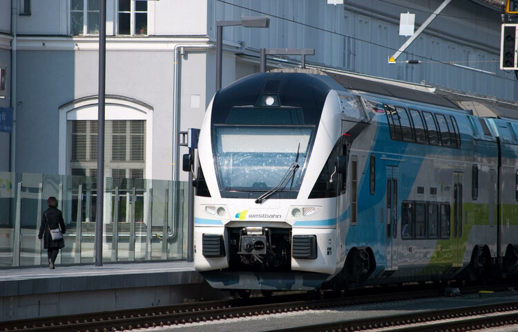 Westbahn at main railwaystation Salzburg | © Westbahn