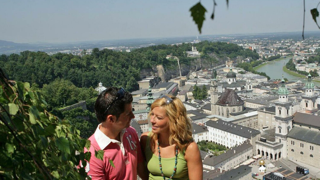 Mönchsberg in the background  | © Tourismus Salzburg