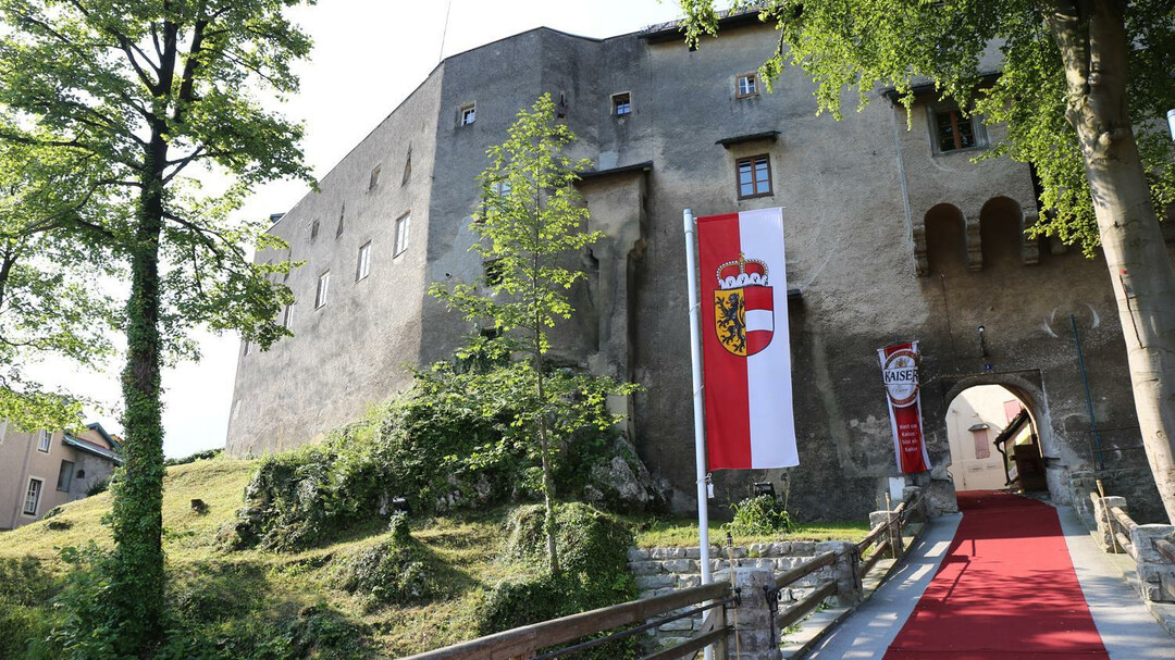 Burgaufgang | © Burg Golling