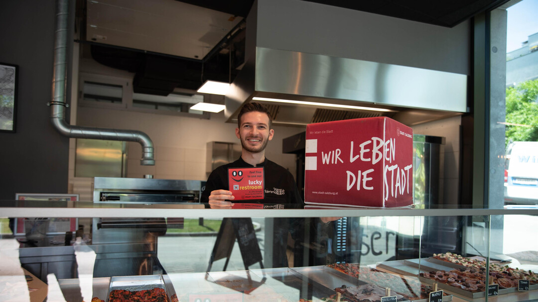 Pizzabäcker Matteo Minici nimmt teil | © Stadt:Salzburg / Rocio Escabosa
