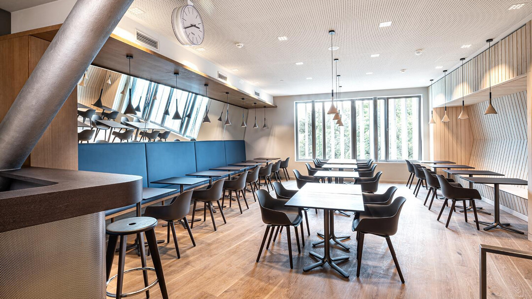 Saunagastronomie im Paracelsusbad in Salzburg | © Paracelsusbad / Wöckinger