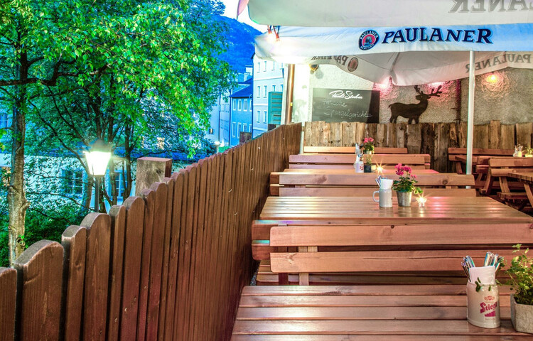 Gastgarten mit Blick auf die Altstadt | © Pauli Stubm