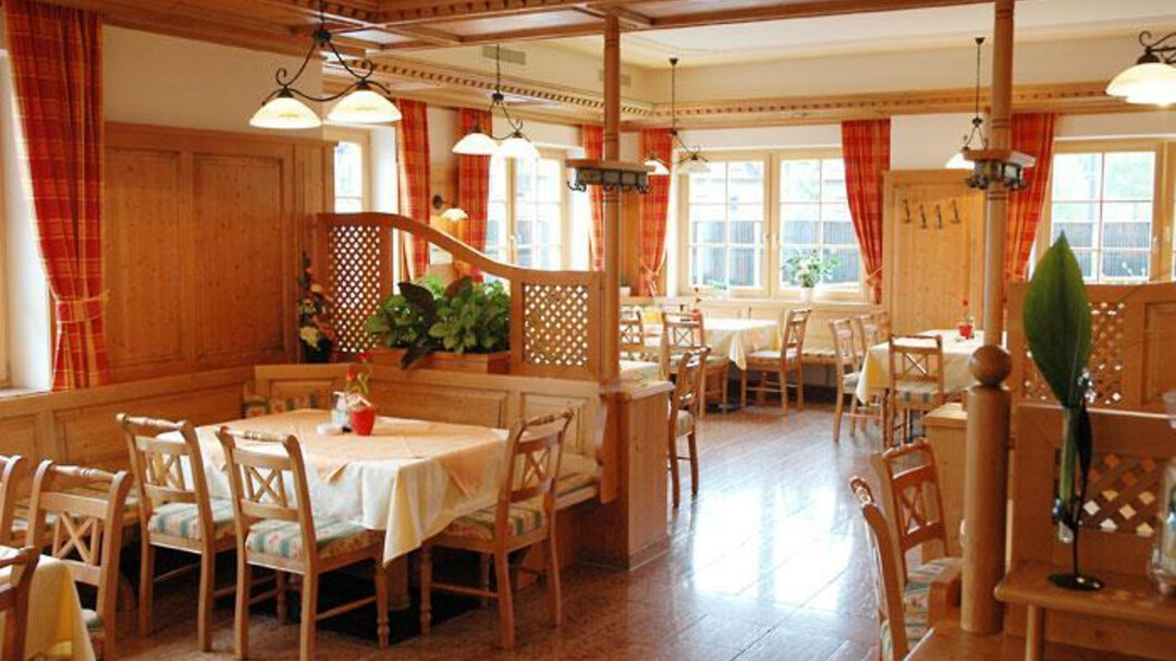 Restaurant | © Pliemgut