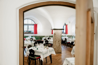 Blick ins Restaurant | © Hotel Goldener Hirsch