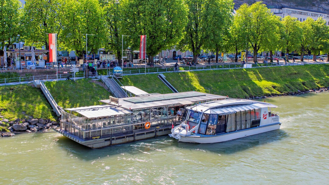 "Amadeus" boat at the jetty | © Salzburg Stadt Schiff-Fahrt