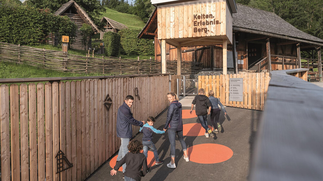 Eingang zum Kelten. Erlebnis. Berg. | © Salzwelten / Bergauer