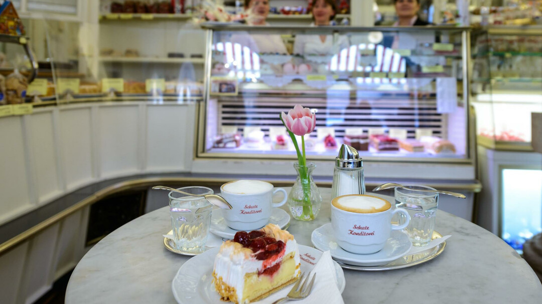 Kaffee und Kuchen in der Konditorei Schatz | © Tourismus Salzburg / G. Breitegger
