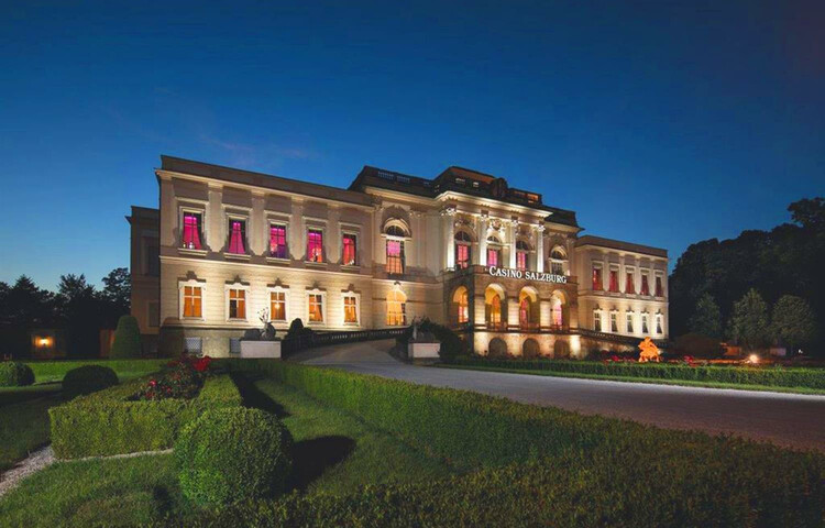 Klessheim Palace at Night | © Casino Salzburg