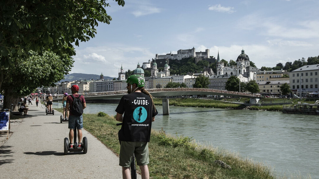 Segway bei der Salzach | © Segway Tours Salzburg