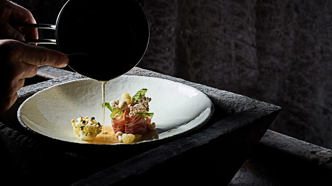 Kobe Beef - Karfiol - Dashi Pilz | © Senns Restaurant Salzburg