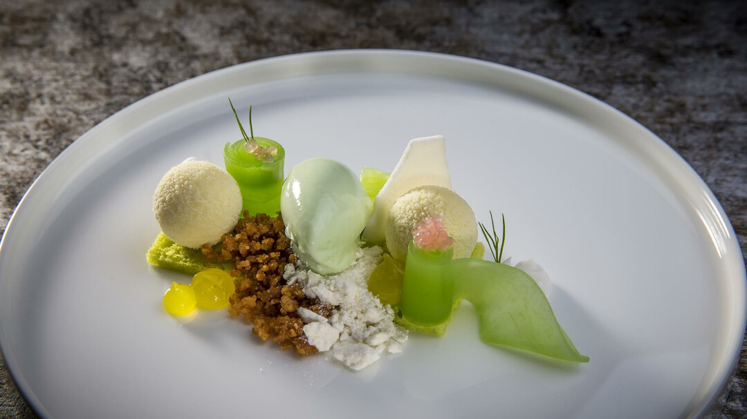 Gurke - Kokosnuss - weiße Schokolade - Dill | © Senns Restaurant Salzburg
