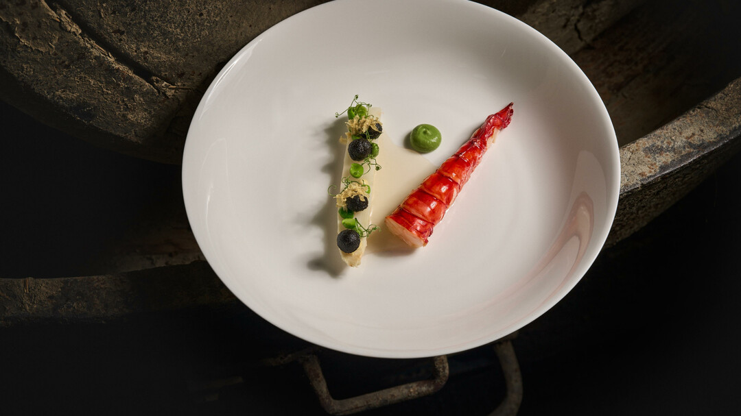 Carabinero - Weißer Spargel - Airbread - Erbsen | © SENNS.Restaurant