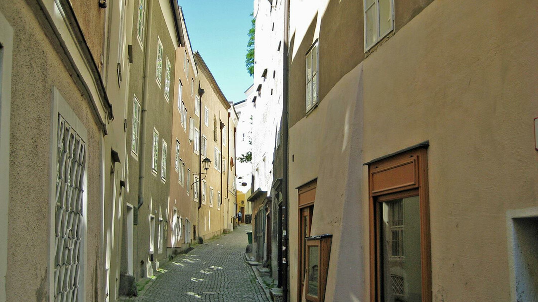 Steingasse - towards Linzer Gasse | © Tourismus Salzburg / S. Siller