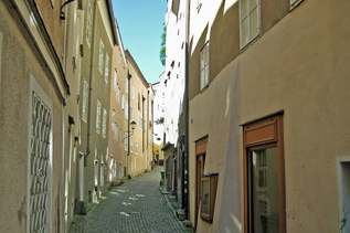 Steingasse - towards Linzer Gasse | © Tourismus Salzburg / S. Siller