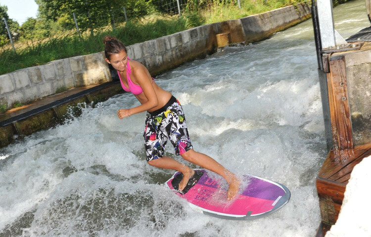 Surfen Almwelle | © Stadt Salzburg/Johannes Killer