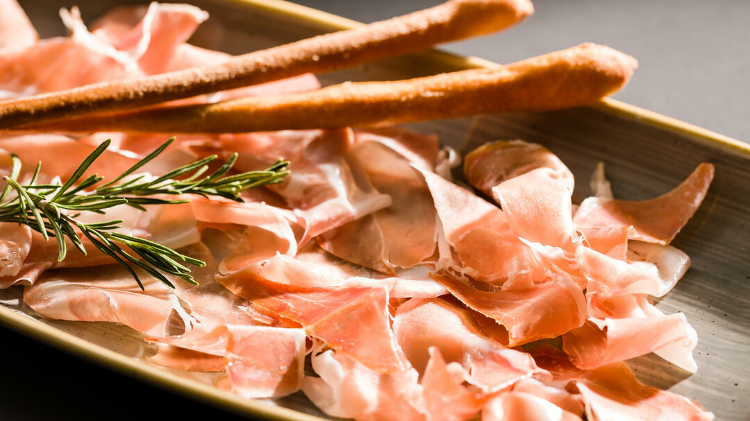Prosciutto Platte mit Grissini | © Sheraton Grand Salzburg