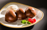 Profiterole Dessert | © Sheraton Grand Salzburg