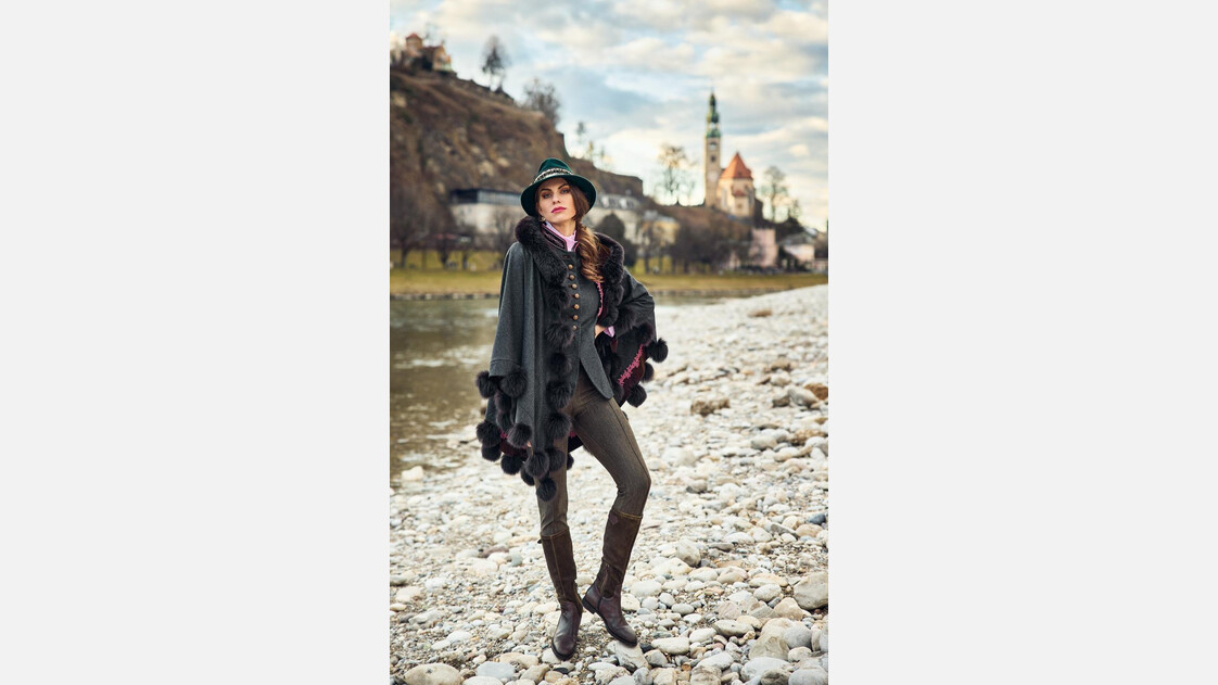 Trachtiges Outfit | © Trachten Stassny