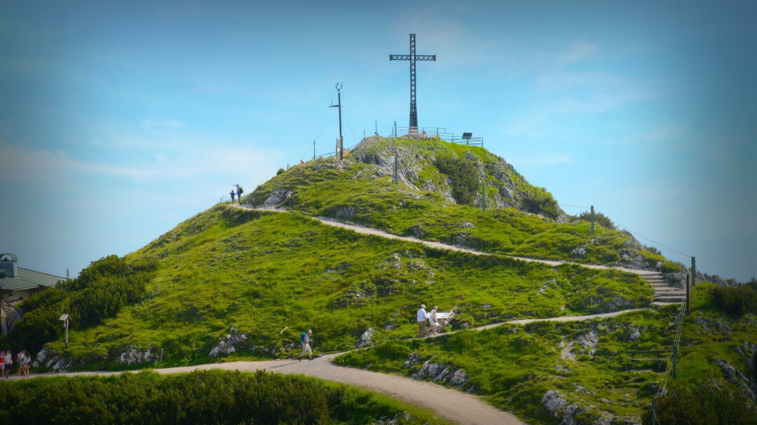 summit cross at the Untersberg | © TVB Grödig
